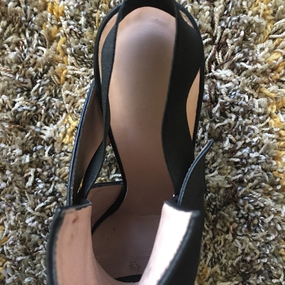 Stuart Weitzman sandals, authentic, leather. - Picture 5 of 8